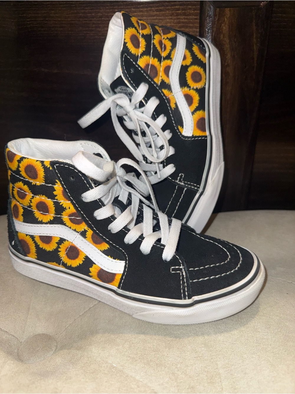 Kids Black Sunflower High-Top Vans Sneakers size 2
